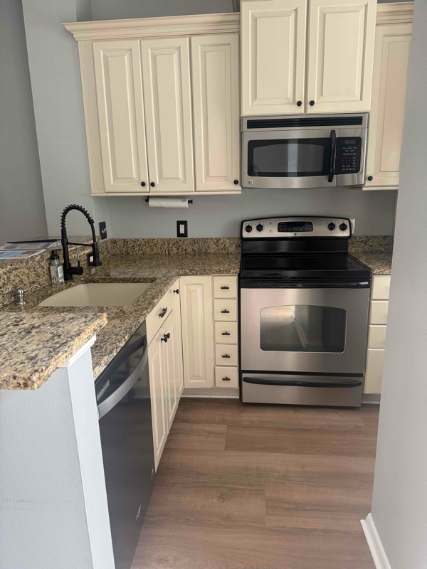 Foto del edificio - 2658 Dilworth Heights Ln