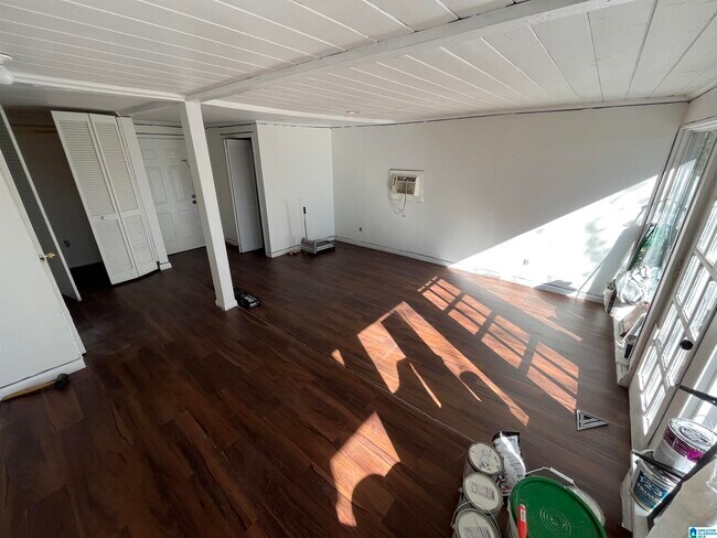 Building Photo - 36373637 Elmore Dr