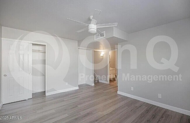 Building Photo - 1646 E Hermosa Dr
