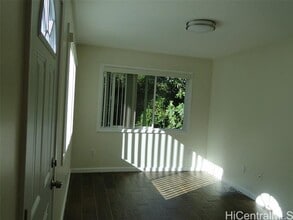 Building Photo - 3081 Holua Pl