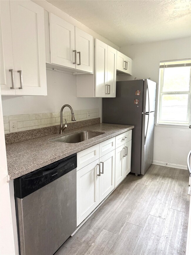 Foto del edificio - 200 Hill St