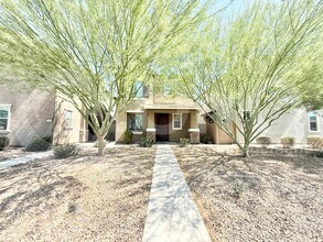 Building Photo - 3706 S 57th Ln