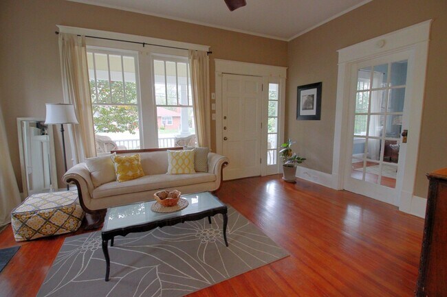 Foto del edificio - Lovely 3 bedroom home in Lakewood!