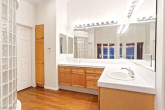 Building Photo - 1708 Cordoba Canyon St