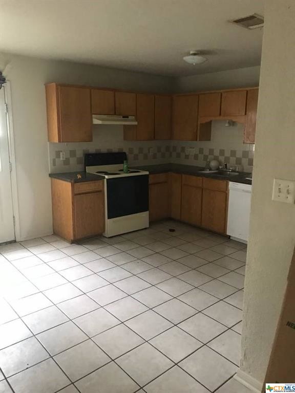Building Photo - 3005 Cantabrian Dr