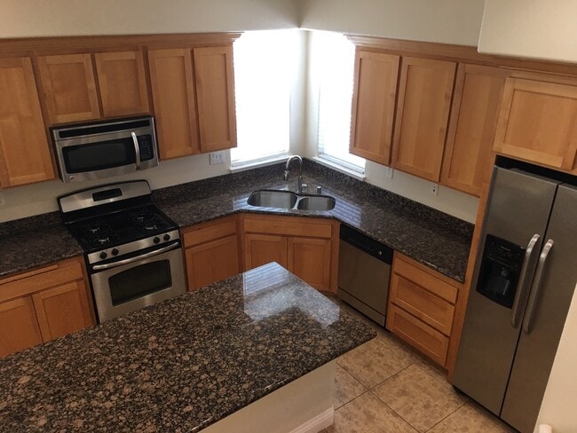 Building Photo - 4346 Streamside Dr