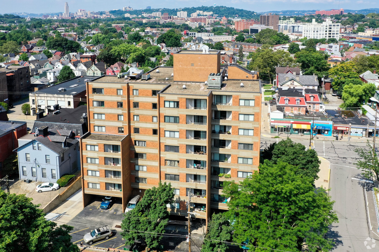 Primary Photo - Highland Plaza Apartments