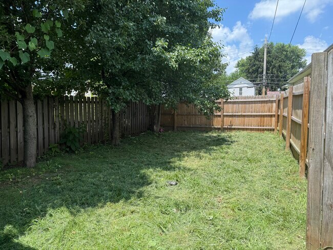 Foto del edificio - 1915 2nd St