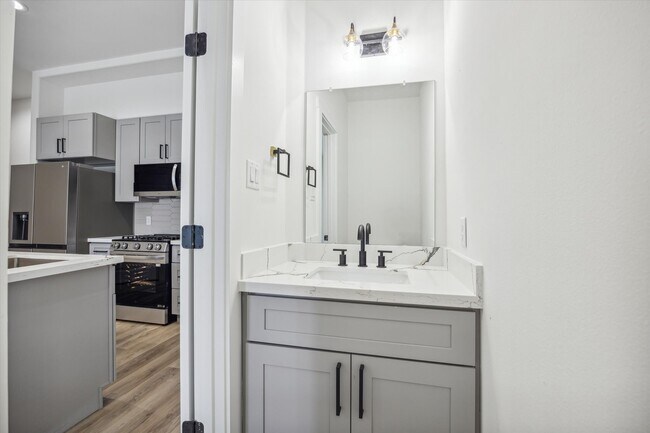 Foto del edificio - 8412 Vera Lou St