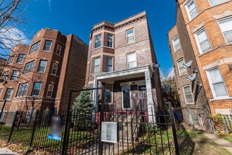 Building Photo - 2812 E 76th St