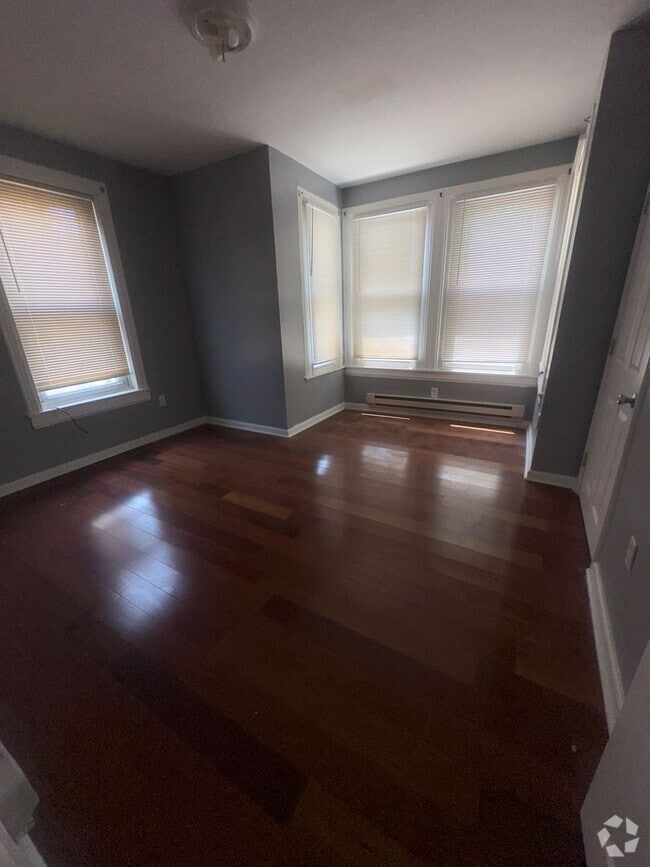 Building Photo - 5422 Haverford Ave