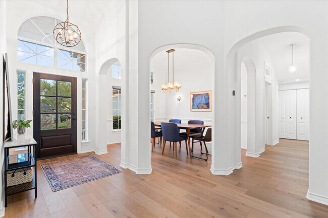 Foto del edificio - 10502 Grand Oak Dr