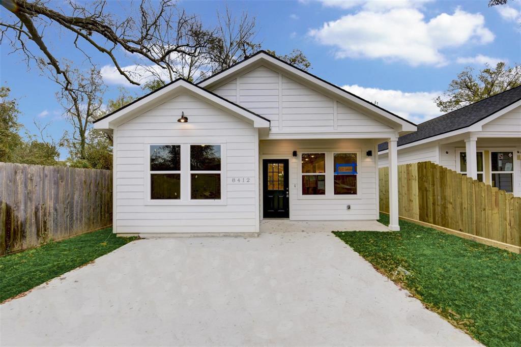 Foto principal - 8410 Sandra St
