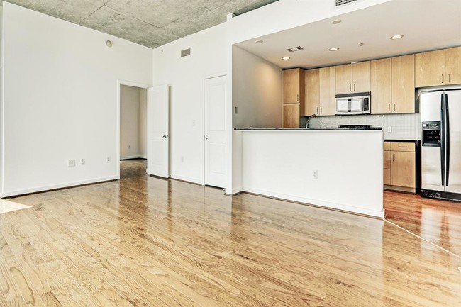 Foto del edificio - 5925 Almeda Rd