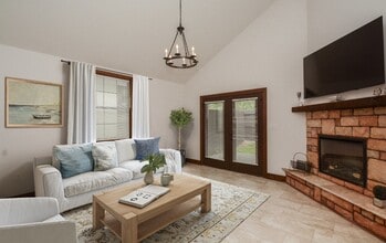 Building Photo - 29527 Turnbury Village Dr