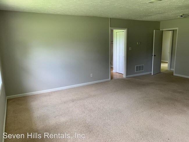 Foto del edificio - 670-672 Old Summerville Rd NW