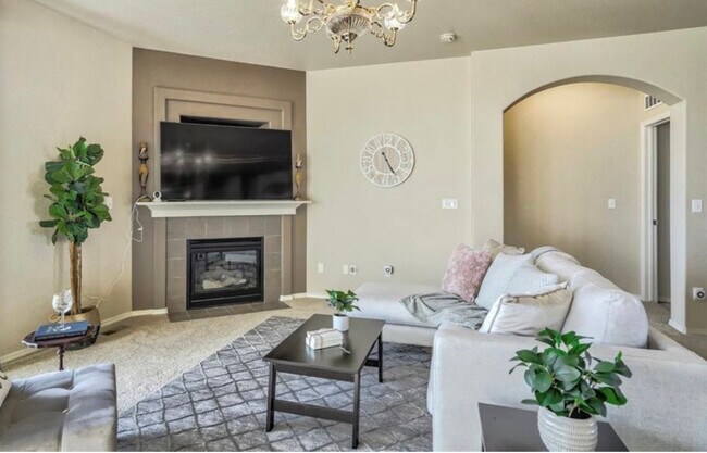 Building Photo - 10382 Capital Peak Way