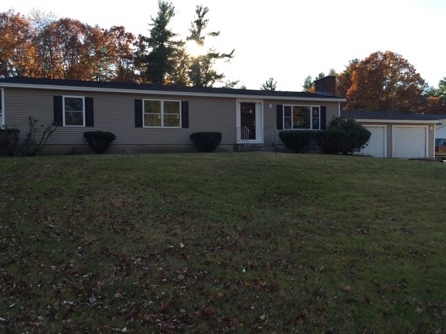 Building Photo - 129 Dracut Rd