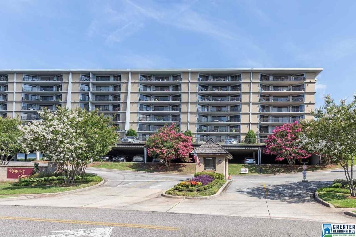 Primary Photo - 1300 Beacon Pkwy E
