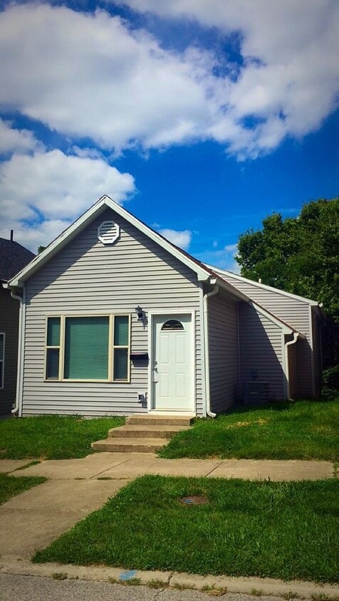 **Price Reduced** Recently Remodeled and ... - Recently Remodeled and Efficient 3 Bedroom...