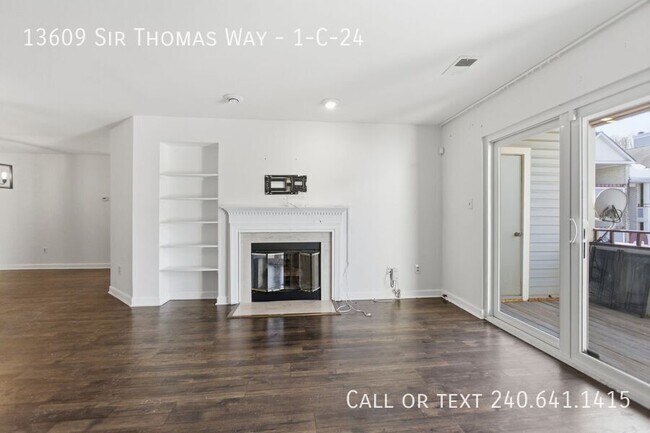 Foto del edificio - 13609 Sir Thomas Way