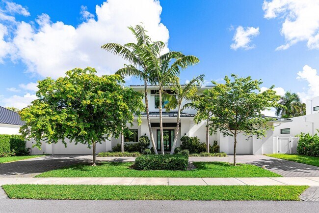 Foto del edificio - 130 Pineapple Rd