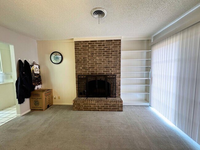 Foto del edificio - 4814 Big Bend Dr