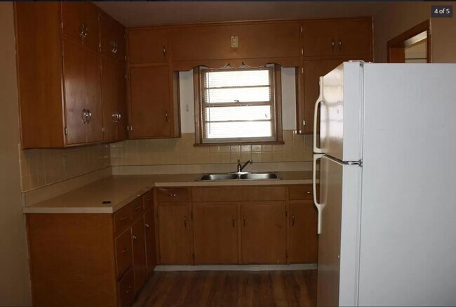 Foto del edificio - Jarvis Duplex