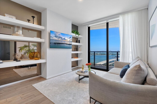 Building Photo - 398 NE 5th St