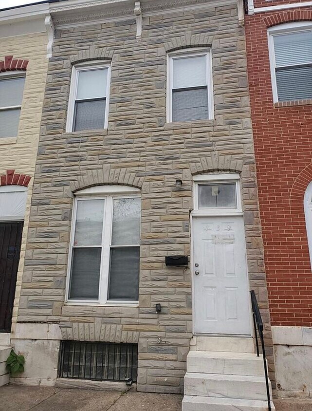 739 N Patterson Park Ave, Baltimore, MD 21205 Townhouse for Rent in
