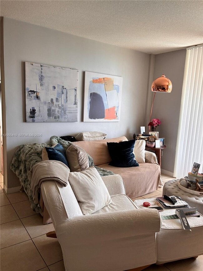 Foto del edificio - 215 SW 42nd Ave