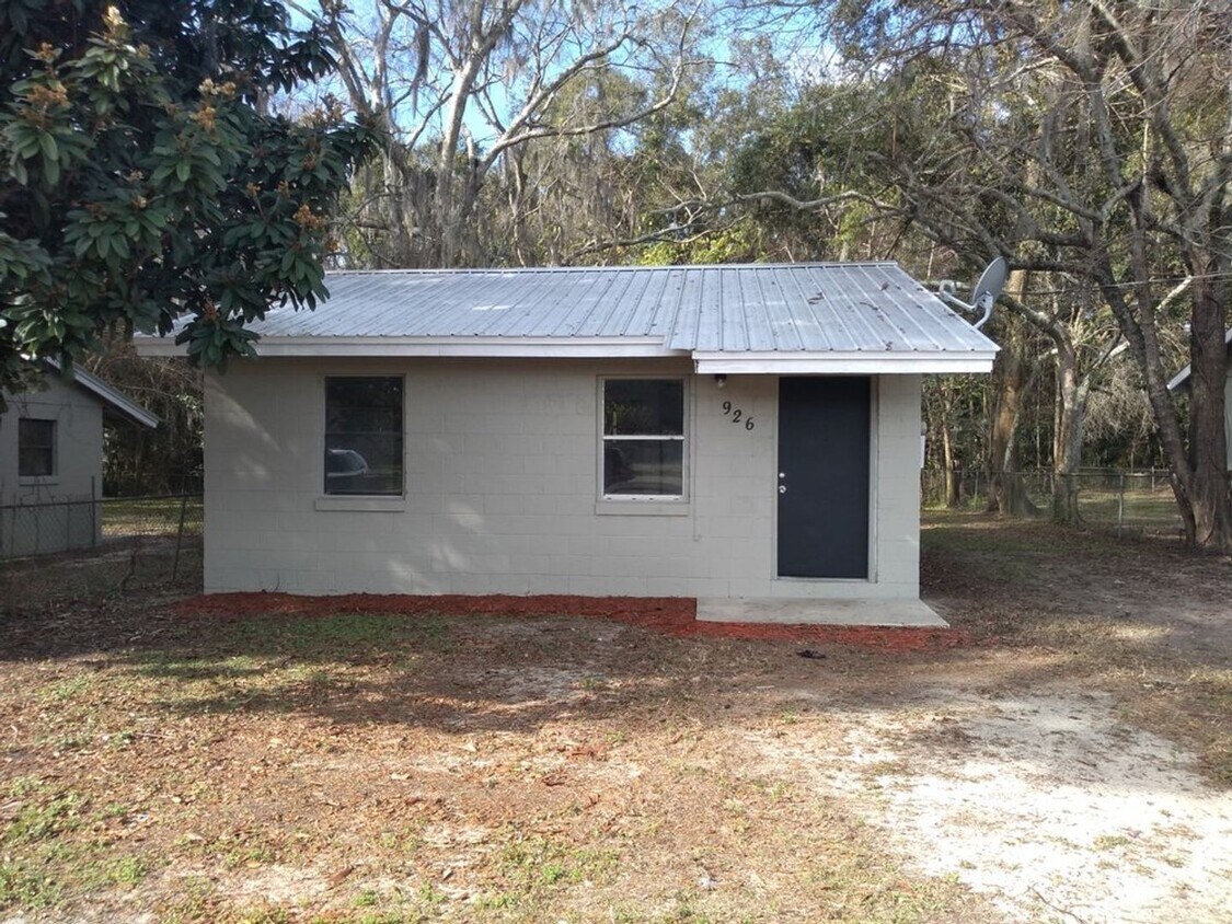 Primary Photo - 926 NW 17th Ave Ocala FL 34475