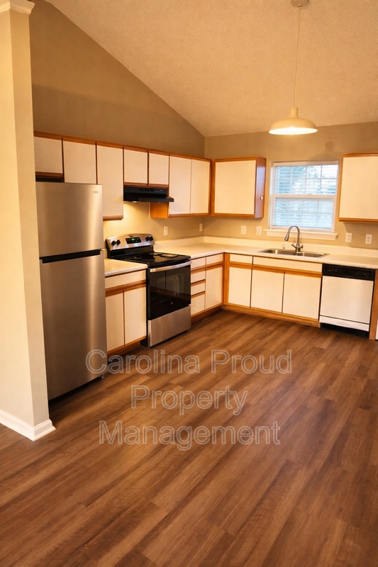 Foto del edificio - 2708 Bluff View Dr