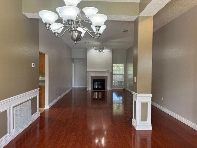 Foto del edificio - 4 BED / 2 BATH CENTRALLY LOCATED IN FORT WALTON BEACH