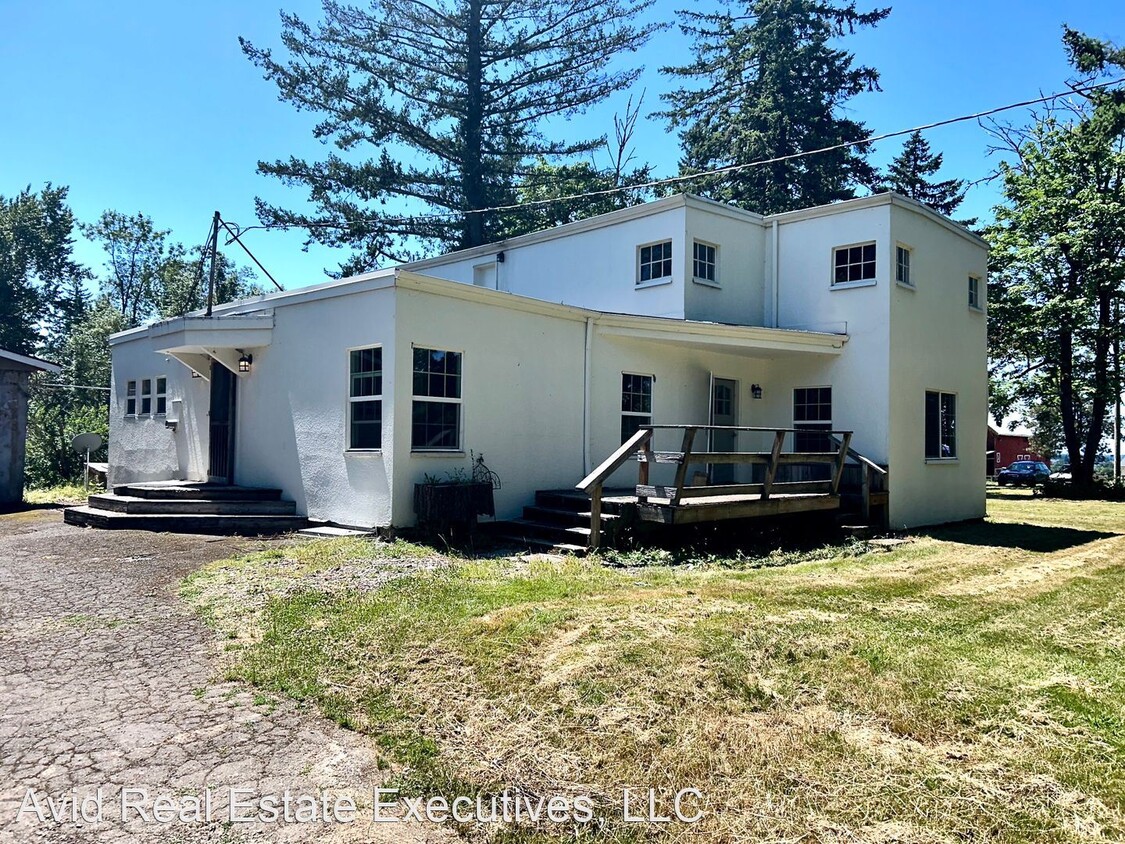 Primary Photo - 4 br, 2 bath House - 11340 S Township Rd.
