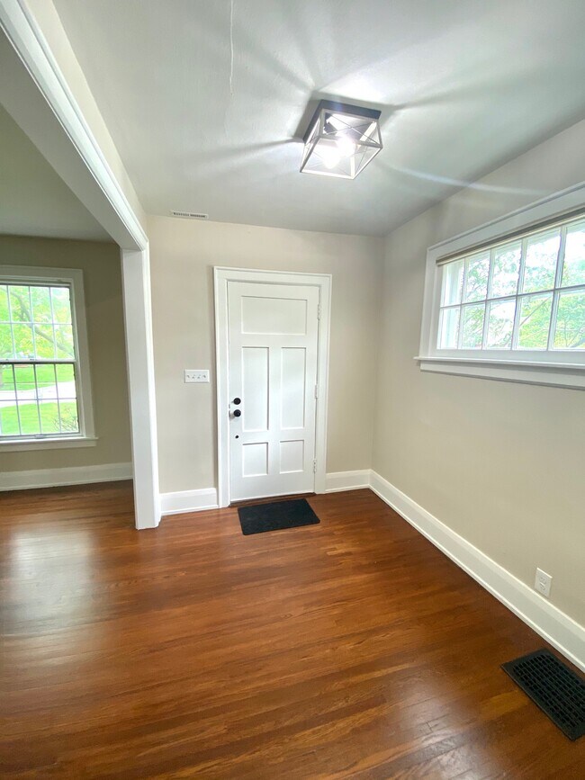 Foto del edificio - 1822 N Devon Rd