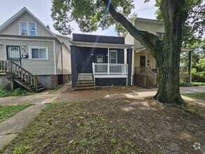 Building Photo - 9221 S Avalon Ave