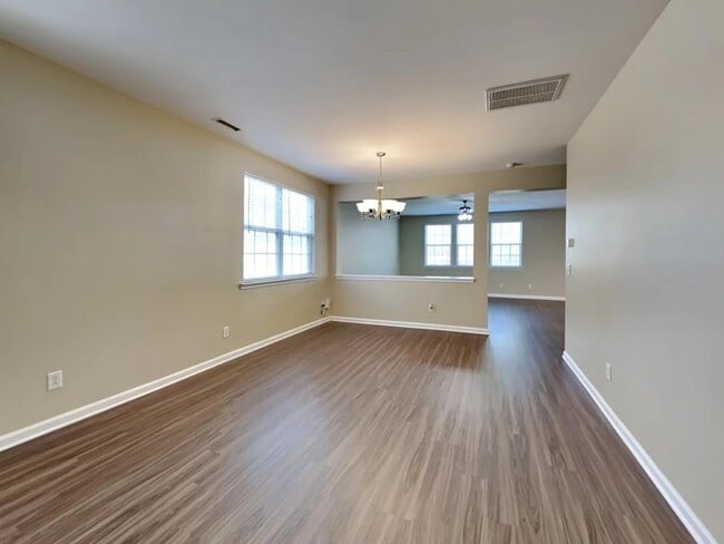 Building Photo - 6567 Guard Hill Dr