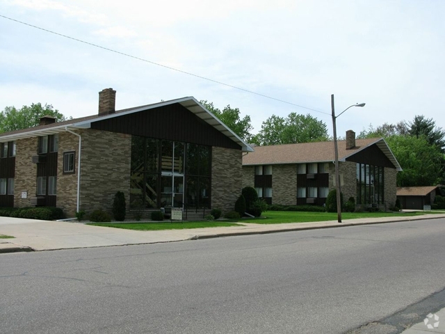 Community - Fourth Avenue Apartments