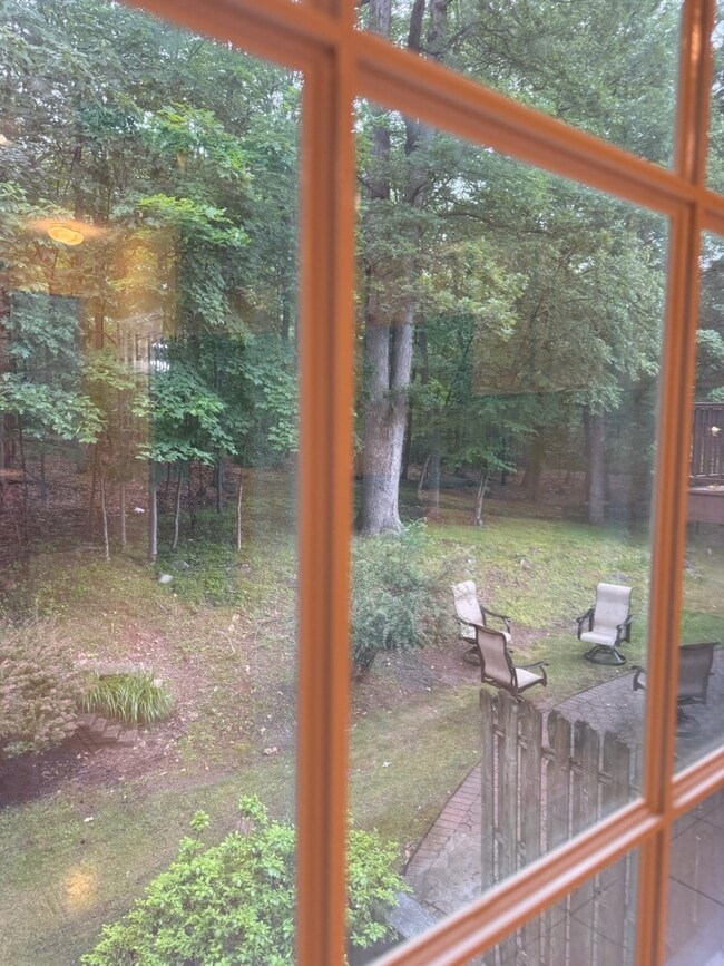 Foto del edificio - 75 Spring Hill Cir