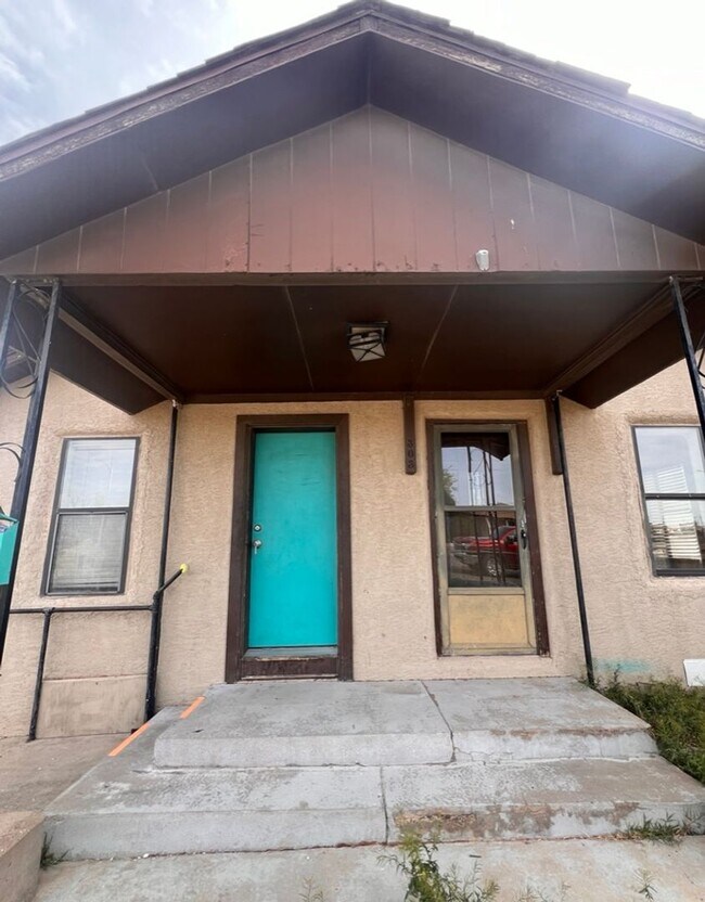 Foto del edificio - AVAILABLE Now!