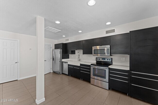 Foto del edificio - 4188 N 81st St