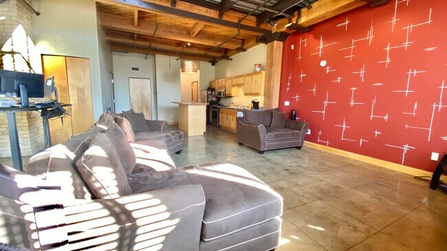 Foto del edificio - 904 E Pearson St