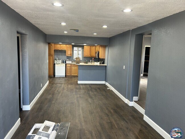 Foto del edificio - 508 W 11th St