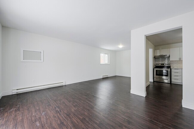 Photo du bâtiment - Maplewood Court