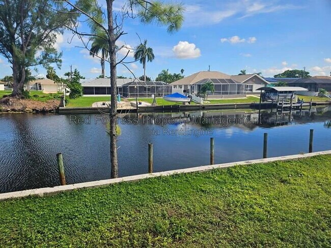 Foto del edificio - 421 SW 47th Terrace