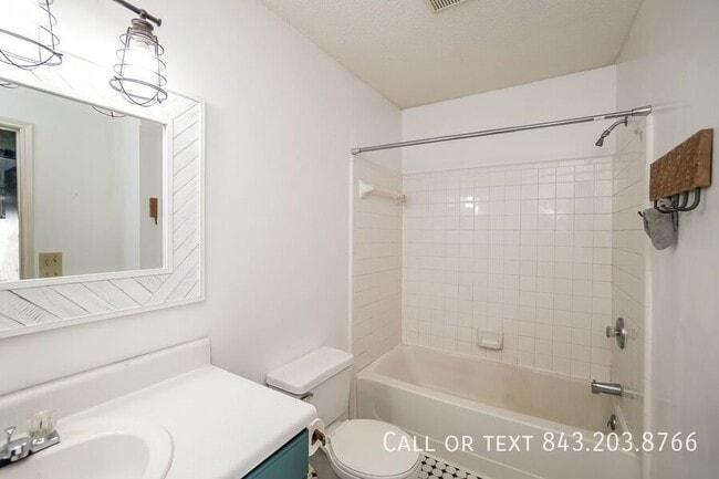 Photo - 2011 N Hwy 17 House