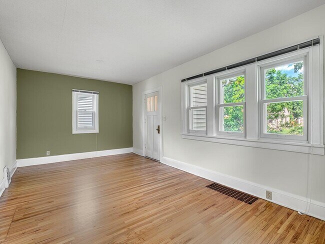 Foto del edificio - 6016 3rd Ave S