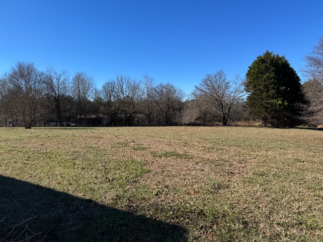 Building Photo - 230 Star Ridge Dr