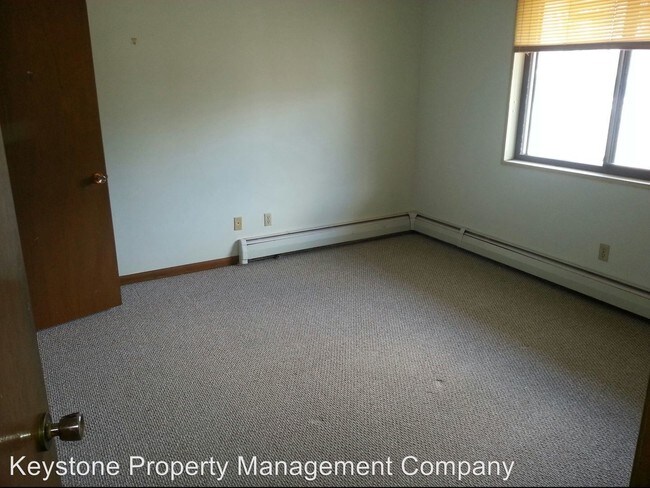 Foto del edificio - 2714 Wayne Ave
